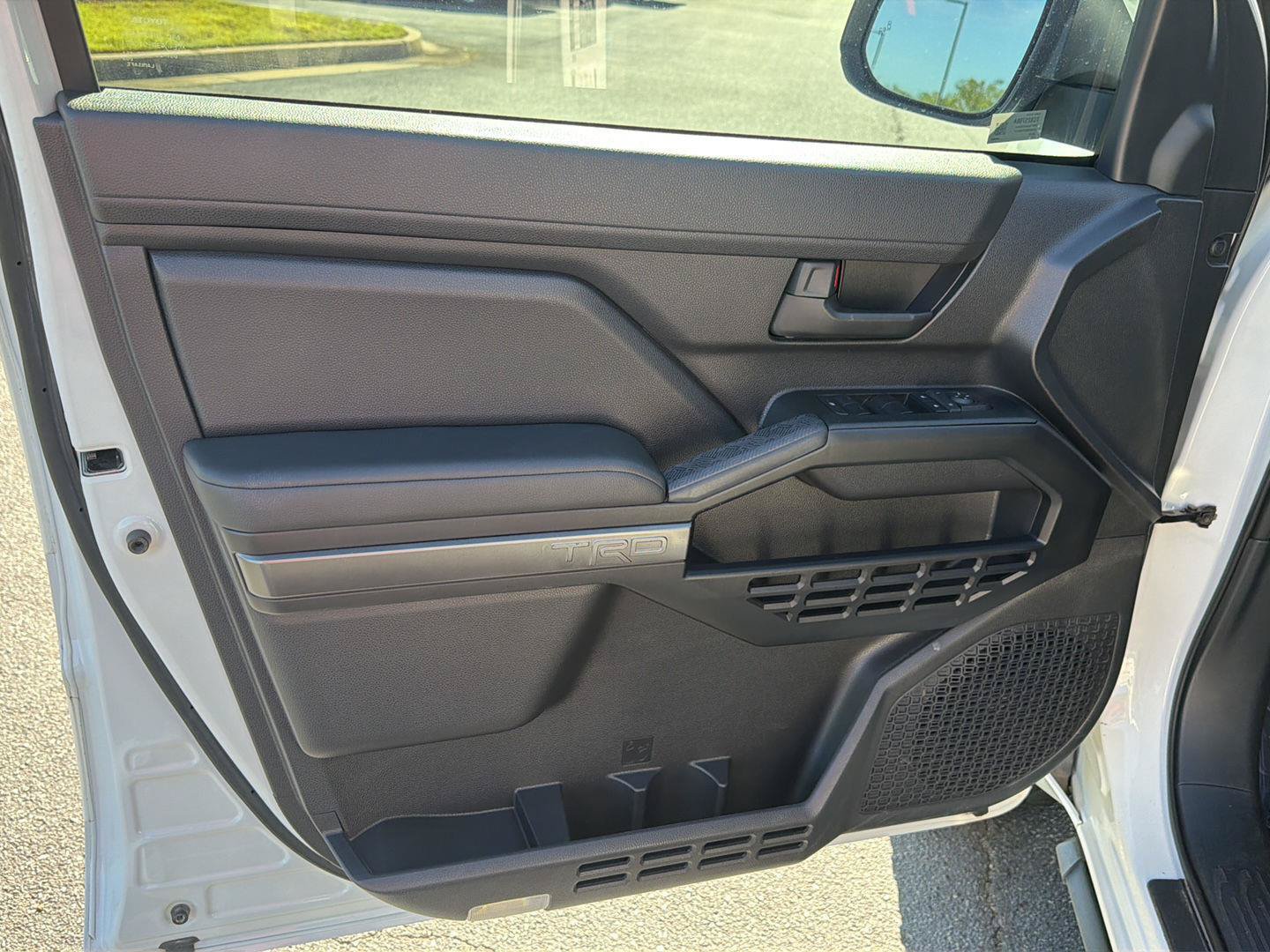 Used 2025 Toyota 4Runner TRD Sport AWD/4WD image 16
