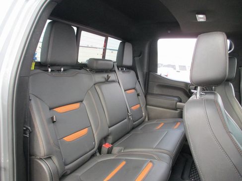 Certified 2022 GMC Sierra 1500 AT4 w/ AT4 Premium Package image 21