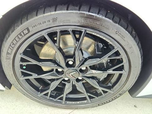Used 2024 Chevrolet Corvette Stingray Preferred Conv w/ Z51 Performance Package RWD image 53
