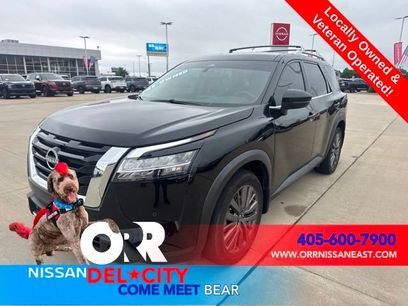 Used 2024 Nissan Pathfinder SL w/ SL Premium Package