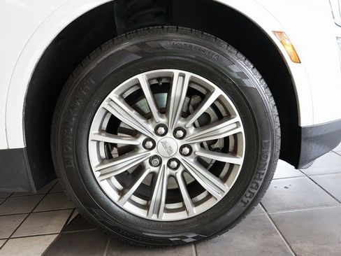 Used 2017 Cadillac XT5 Luxury w/ Driver Awareness Package image 51