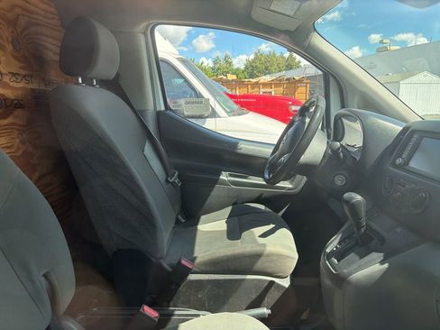 Used 2020 Nissan NV200 S image 5