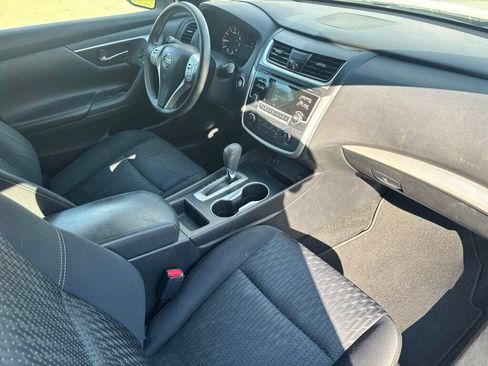 Used 2017 Nissan Altima 2.5 S w/ Power Driver Seat Package FWD image 13