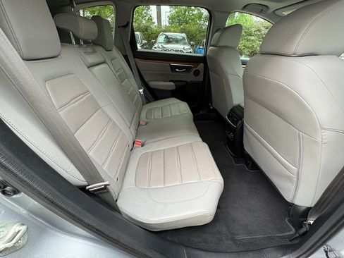 Used 2018 Honda CR-V Touring image 16
