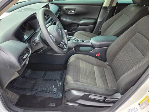 Certified 2023 Honda HR-V LX image 13