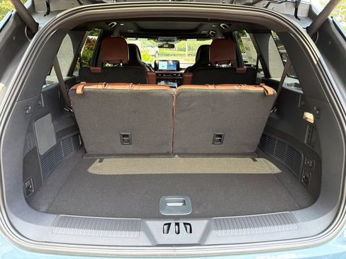 New 2026 Lincoln Aviator Reserve AWD/4WD image 18