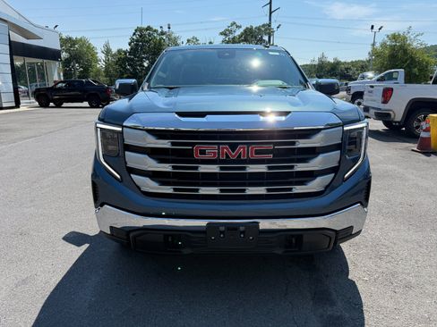Used 2024 GMC Sierra 1500 SLE AWD/4WD image 8
