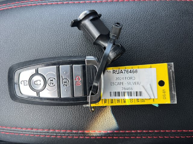 Used 2024 Ford Escape ST-Line w/ Tech Pack #1 AWD/4WD image 39