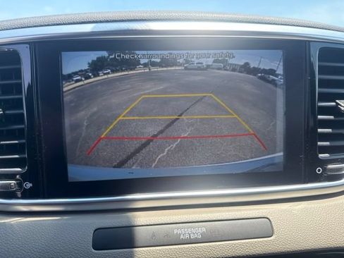 Used 2020 Kia Sportage S w/ Option Group 020 FWD image 34