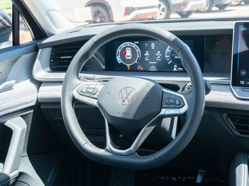 New 2026 Volkswagen Tiguan S FWD image 33