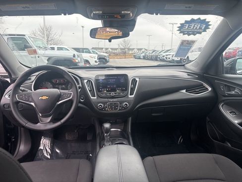 Used 2024 Chevrolet Malibu LT image 32