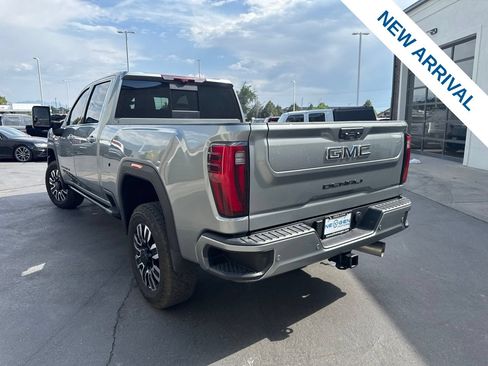 Used 2024 GMC Sierra 2500 Denali Ultimate AWD/4WD image 5