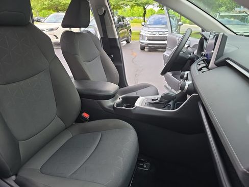 Certified 2025 Toyota RAV4 XLE AWD/4WD image 13