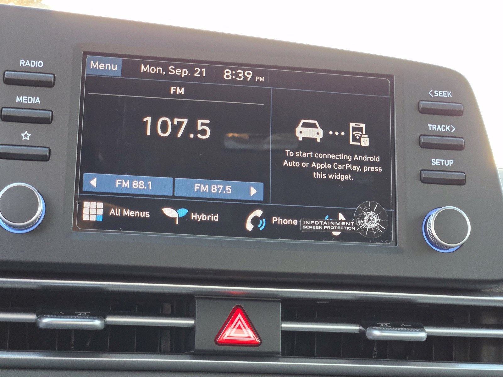 New 2026 Hyundai Elantra Hybrid FWD image 10