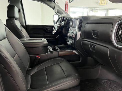 Used 2021 GMC Sierra 2500 SLT w/ SLT Premium Package AWD/4WD image 32