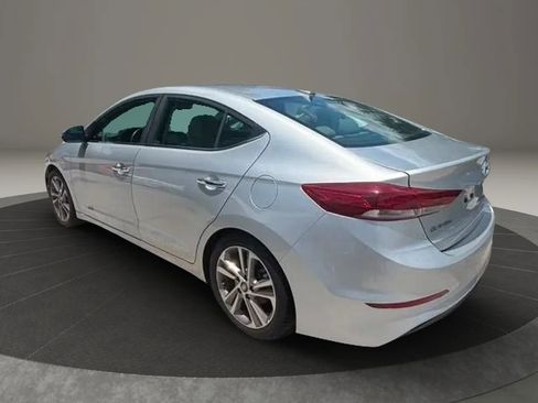 Used 2017 Hyundai Elantra Limited w/ Limited Ultimate Package 05 FWD image 3