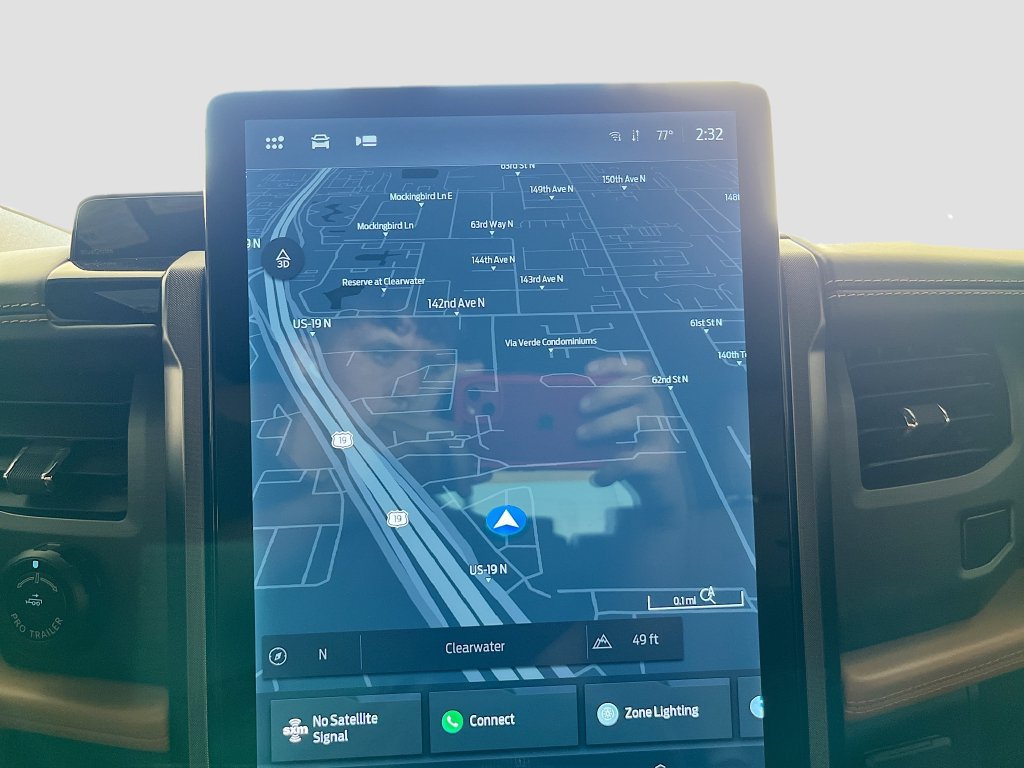 Used 2024 Ford Expedition Platinum AWD/4WD image 13