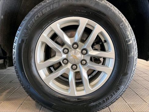 Used 2024 Chevrolet Tahoe LT RWD image 34
