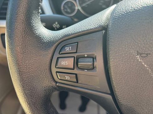 Used 2016 BMW 320i Sedan RWD image 38