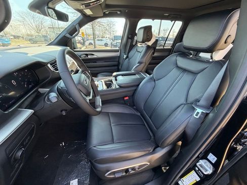 New 2026 Jeep Grand Wagoneer Limited AWD/4WD image 15