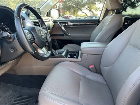 Used 2023 Lexus GX 460 Premium image 11