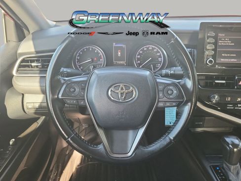 Used 2021 Toyota Camry SE image 17