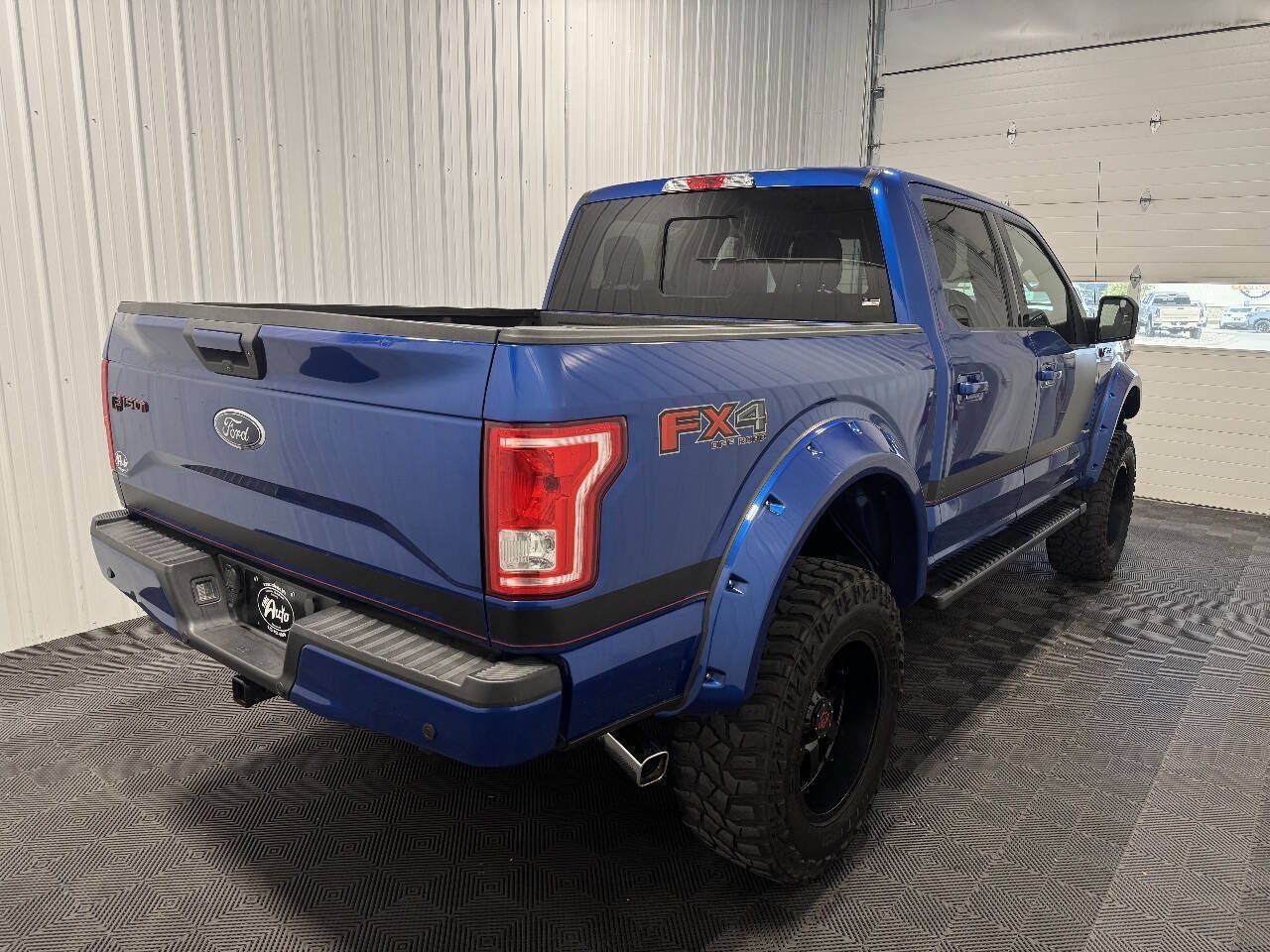 Used 2017 Ford F150 XLT w/ Equipment Group 302A Luxury AWD/4WD image 3