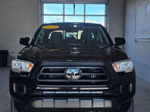 Used 2021 Toyota Tacoma SR image 10