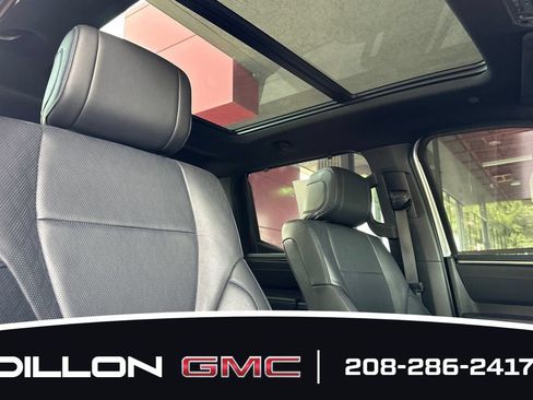 Used 2025 Toyota Tundra Platinum w/ TRD Off-Road Package AWD/4WD image 18
