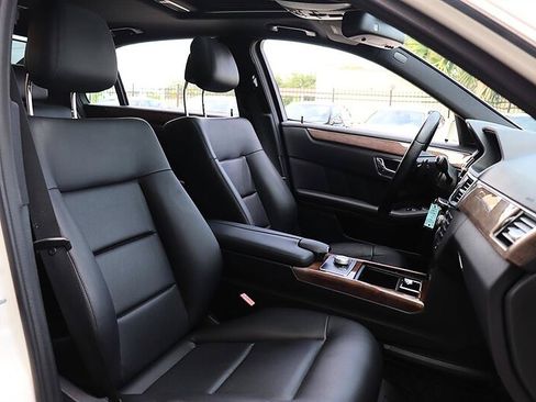 Used 2010 Mercedes-Benz E 350 Sedan image 13