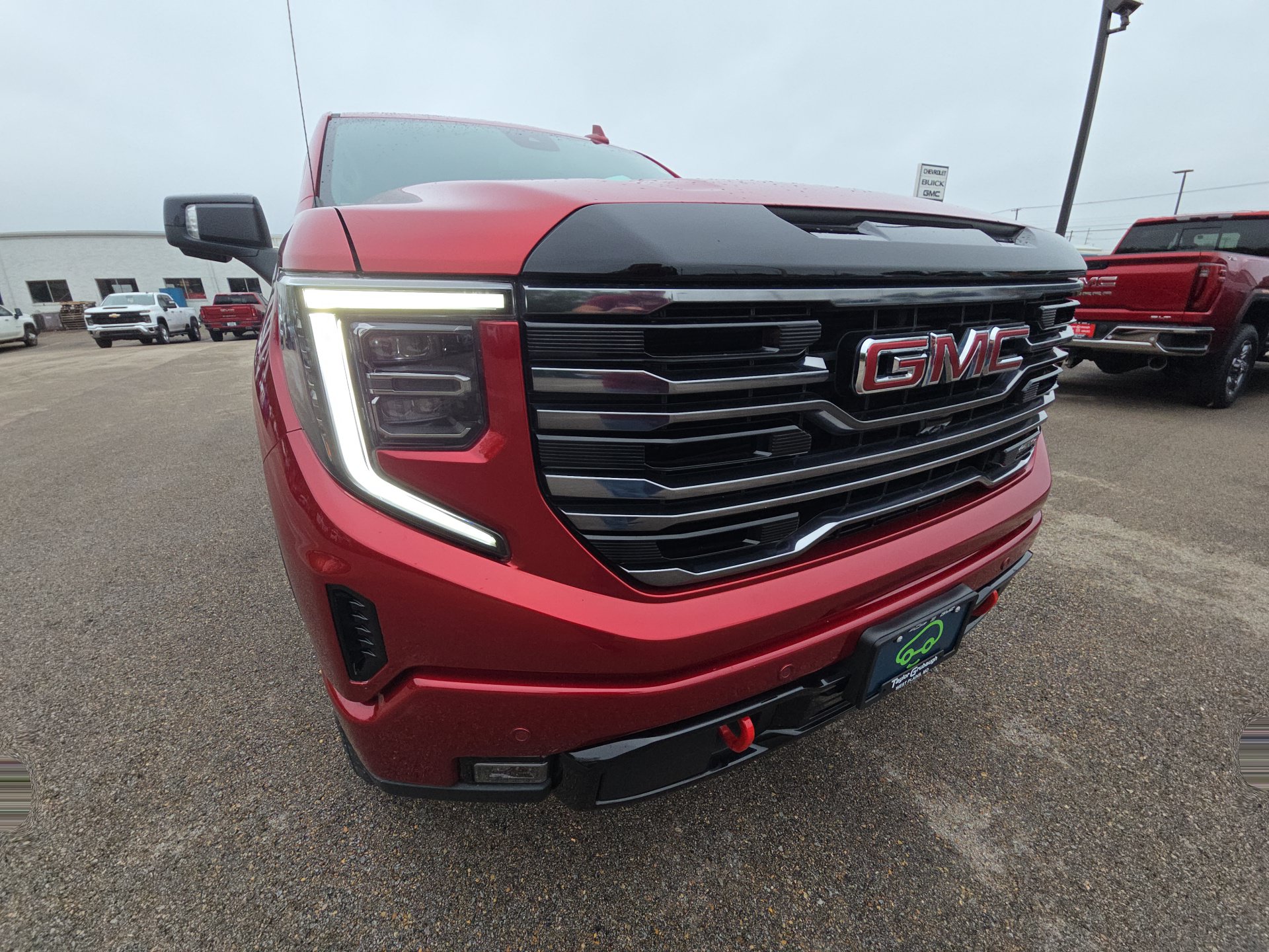 Used 2025 GMC Sierra 1500 AT4 AWD/4WD image 13