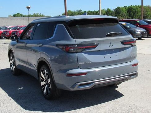 New 2026 Mitsubishi Outlander SEL FWD image 7