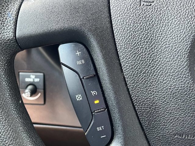 Used 2024 Chevrolet Express 2500 w/ Driver Convenience Package RWD image 24