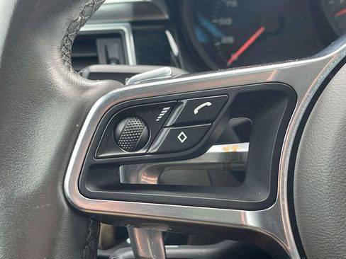 Used 2017 Porsche Macan S image 22