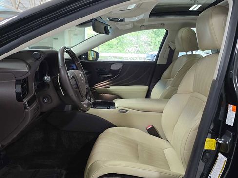 Used 2020 Lexus LS 500 AWD w/ Interior Upgrade Package image 20