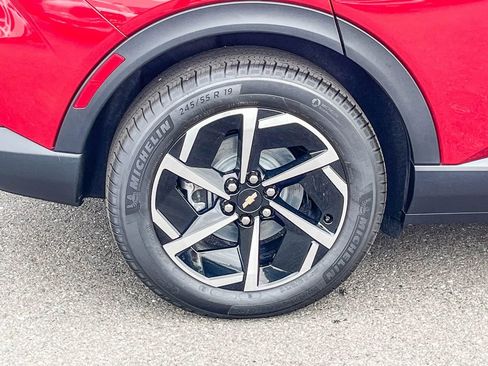 Used 2026 Chevrolet Equinox EV LT w/ Comfort Package image 10