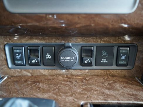 Used 2015 INFINITI QX80 4WD w/ 22" Wheel Package image 24