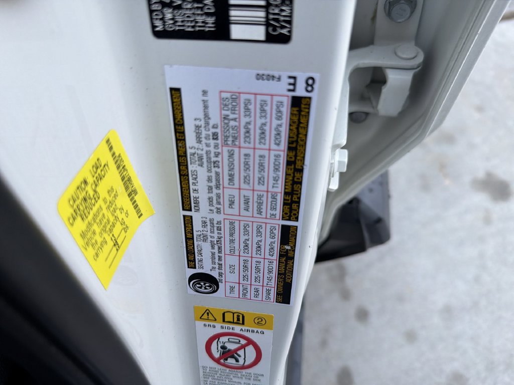 Used 2018 Toyota C-HR XLE FWD image 34