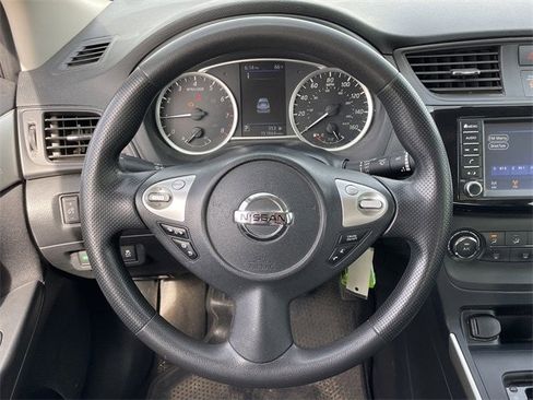 Used 2019 Nissan Sentra S image 11
