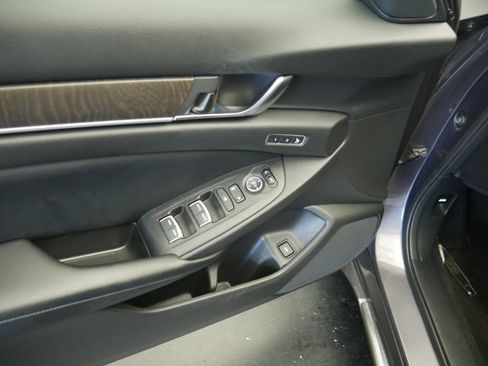 Used 2018 Honda Accord EX-L image 5