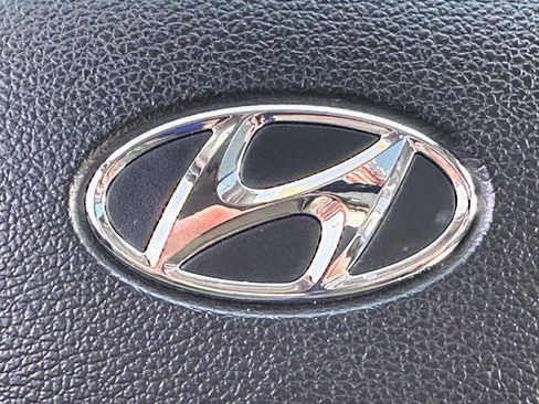Used 2023 Hyundai Santa Fe SEL w/ Premium Package AWD/4WD image 25