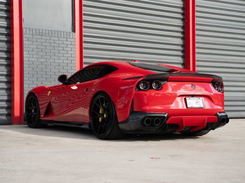 Used 2018 Ferrari 812 Superfast image 7