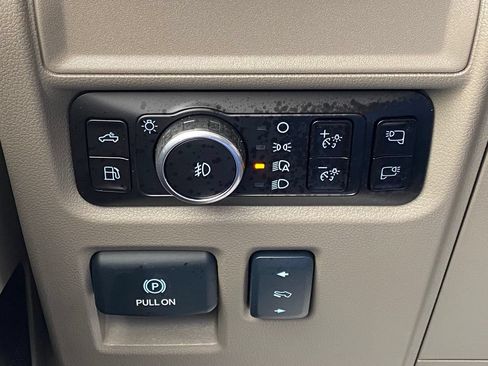 Used 2025 Ford F150 Platinum w/ Equipment Group 703A Plus AWD/4WD image 32