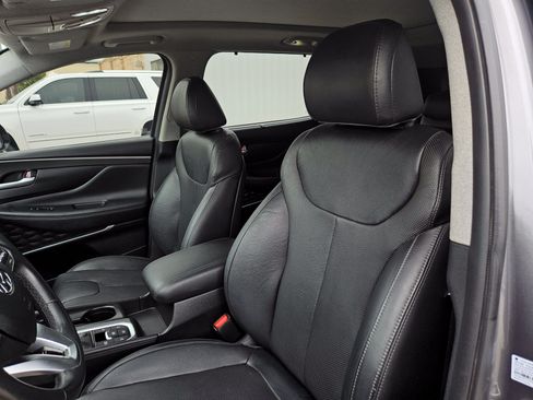 Used 2020 Hyundai Santa Fe SEL w/ Convenience + Premium Package AWD/4WD image 12