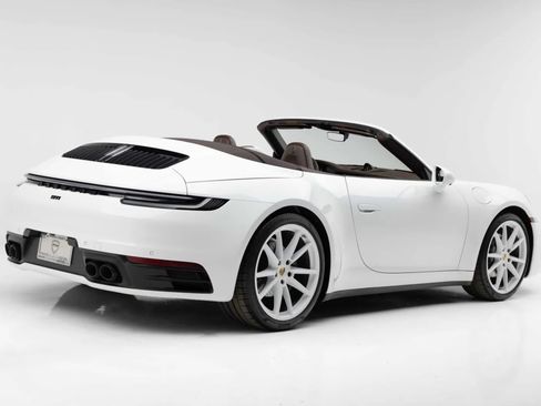 Used 2024 Porsche 911 Carrera image 10