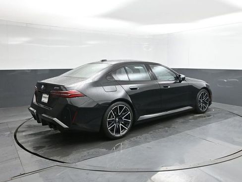 New 2026 BMW M5 image 11