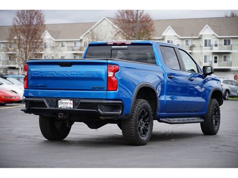 Used 2024 Chevrolet Silverado 1500 ZR2 image 3