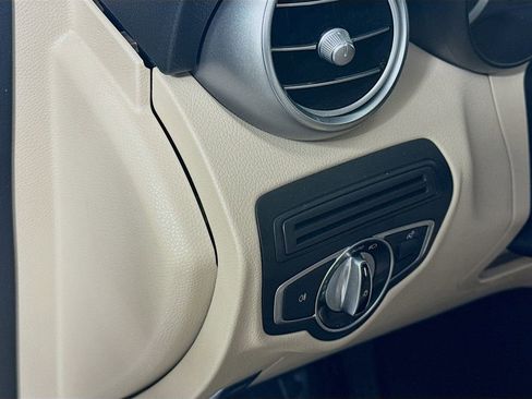 Used 2016 Mercedes-Benz GLC 300 image 10