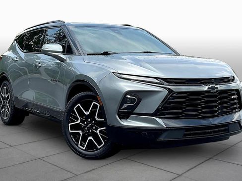 Used 2023 Chevrolet Blazer RS w/ Enhanced Convenience Package FWD image 5