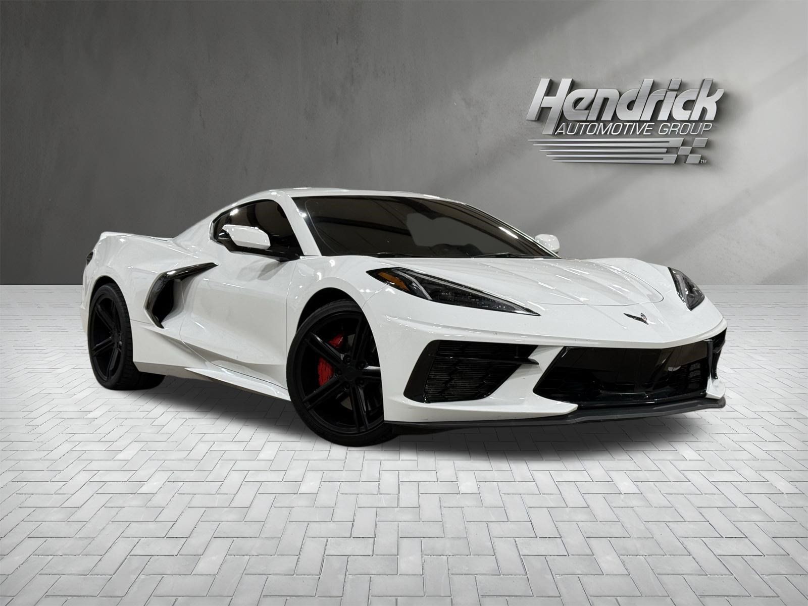 Used 2021 Chevrolet Corvette Stingray Coupe w/ Z51 Performance Package RWD image 2